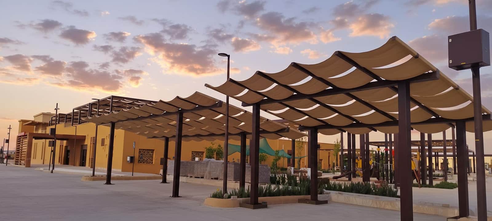 مظلات عصرية