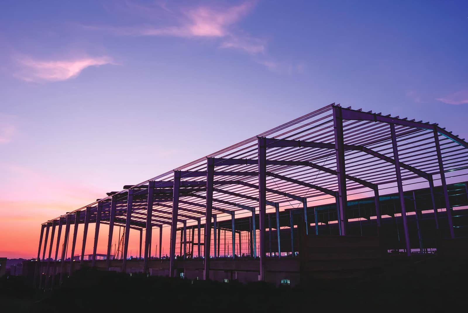 الهياكل المعدنية